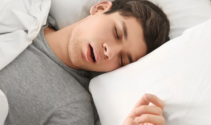 Високий рівень тригліцеридів асоційований з обструктивним апное уві сні у чоловіків із нормальною вагою