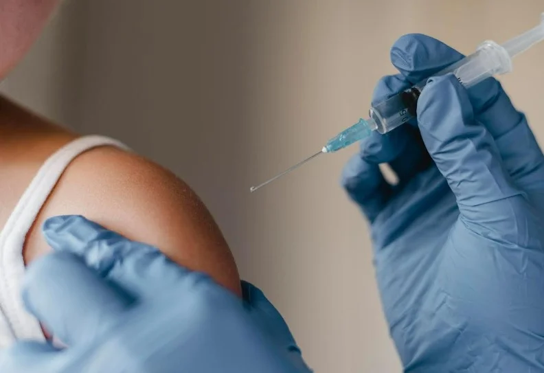 Рання вакцинація проти ВПЛ знижує ризики передракових уражень вульви та піхви