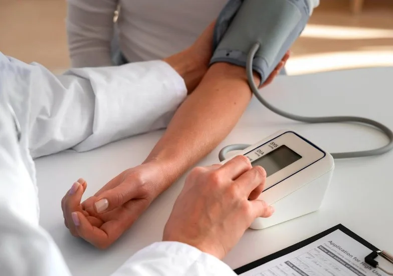 Зилебесиран і «вакциноподібний» контроль артеріального тиску: перспективи та виклики